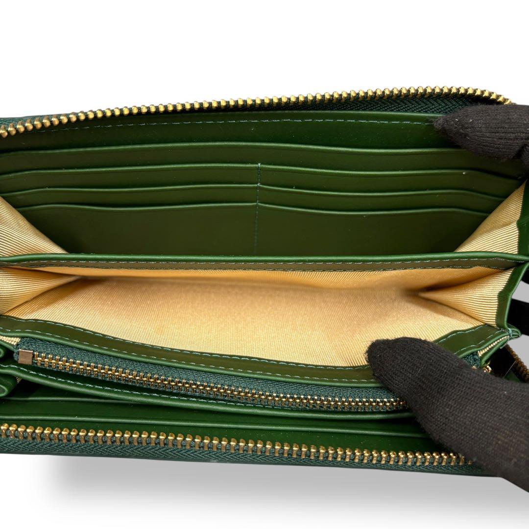 新品未使用 リアル シャイニングクロコ ラウンドファスナー ヘンローン グリーン