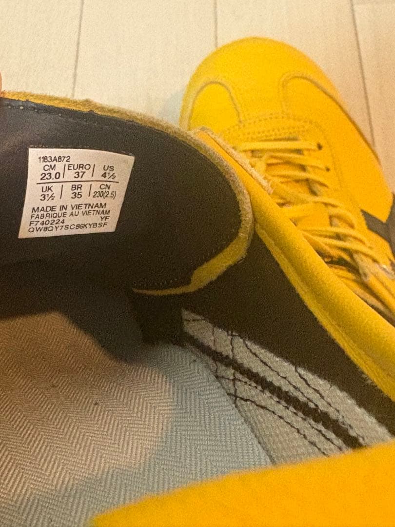 土日限定値下げOnitsukaTiger MEXICO 66 SD yellow