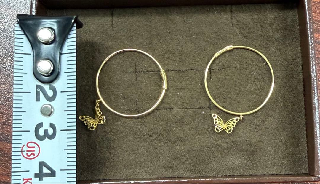 蝶　バタフライ　フープピアス　スタージュエリー　k18