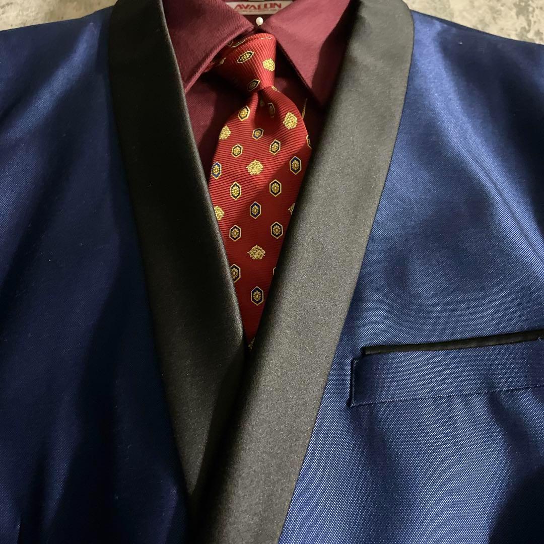 レアカラー ディープブルー スリーピース スーツ× VERSACEネクタイ