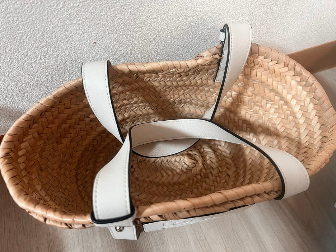 LOEWE ロエベ かごバッグ バスケットバッグ ホワイト スモール 布袋付き