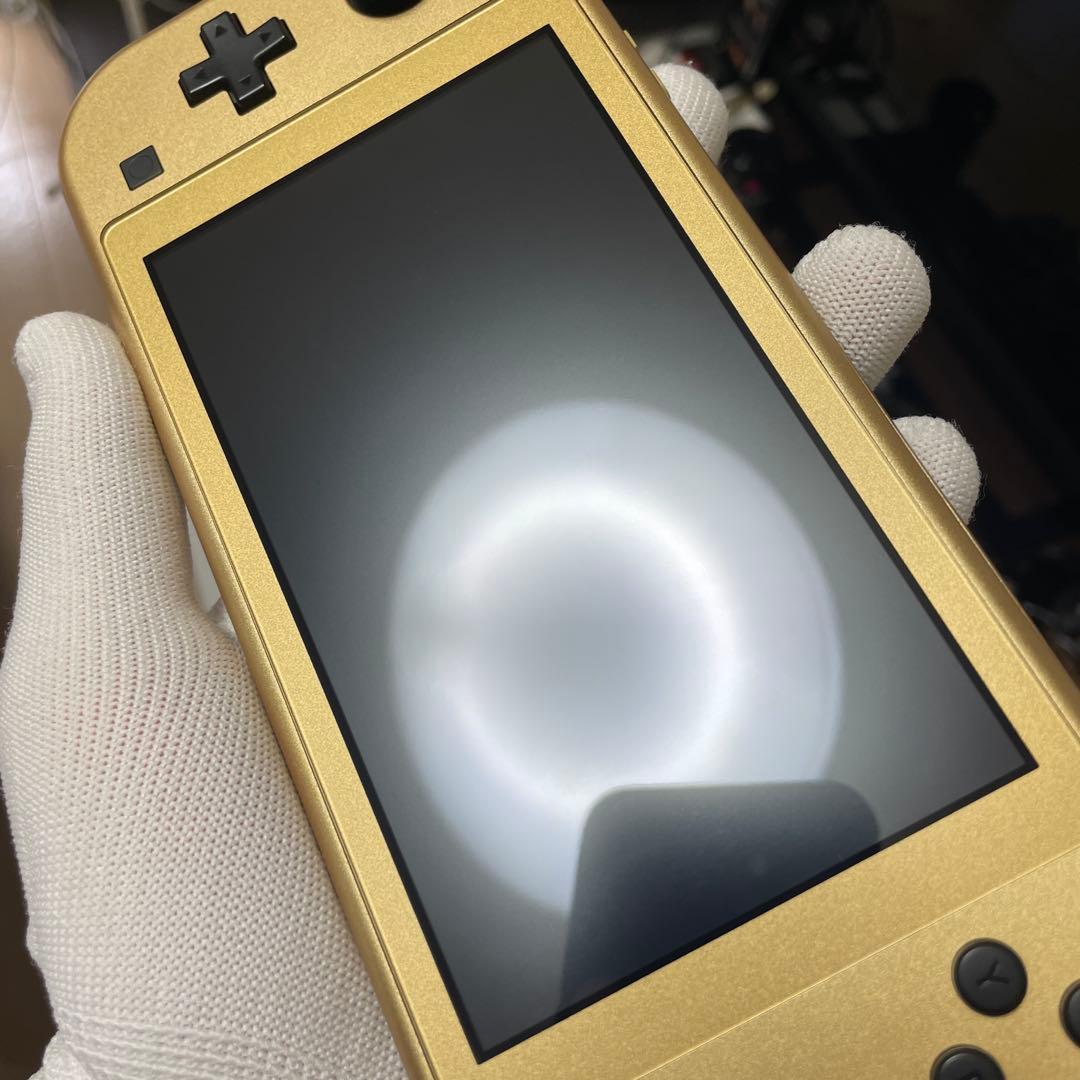 【画面キズ無し】ニンテンドースイッチライト ハイラルエディション　新品フィルム付