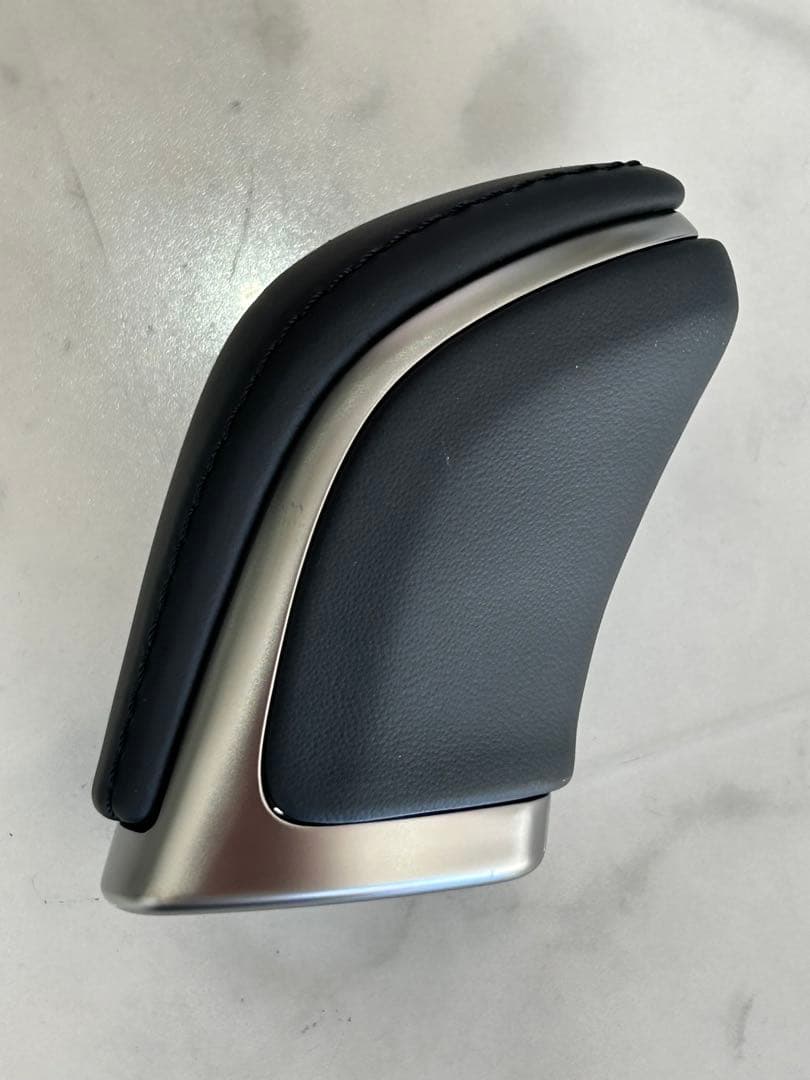 純正・新品　LEXUS　本革シフトノブ　40アルファード ヴォクシー　シエンタ