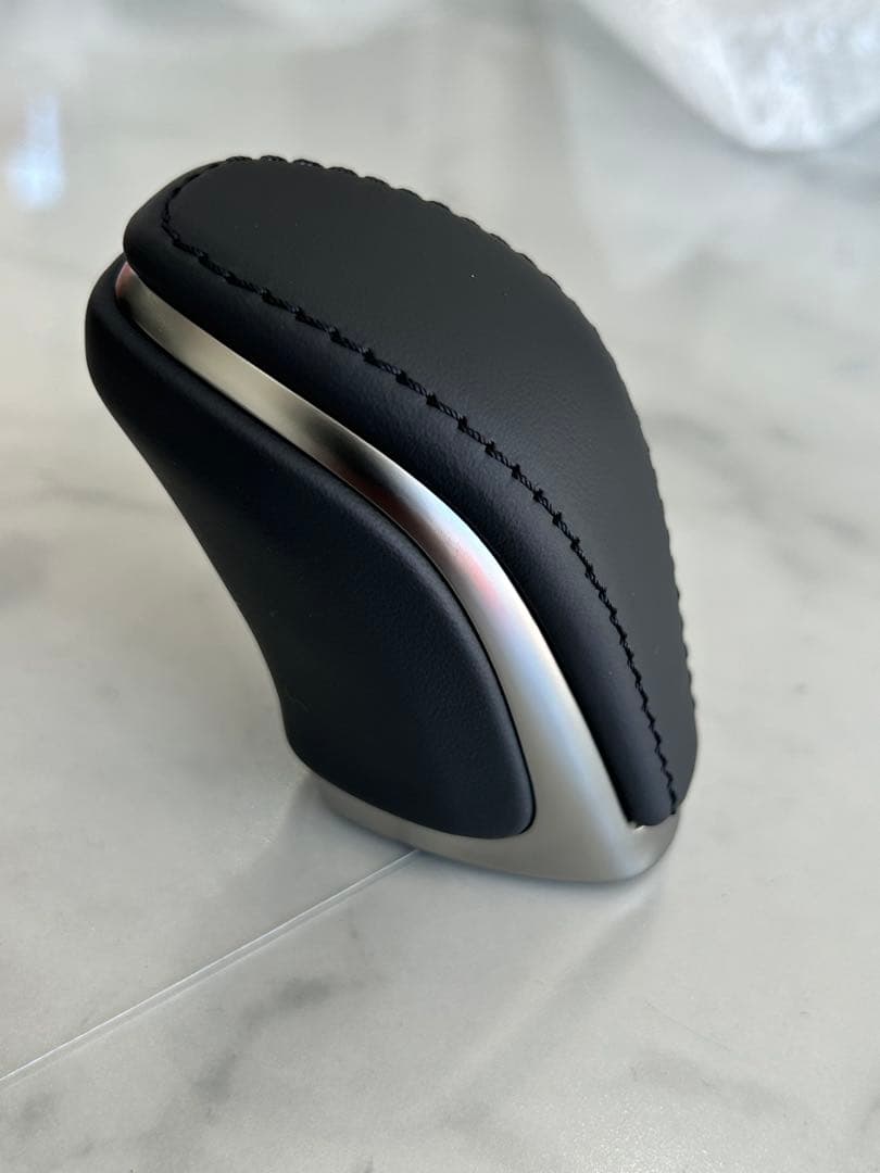 純正・新品　LEXUS　本革シフトノブ　40アルファード ヴォクシー　シエンタ