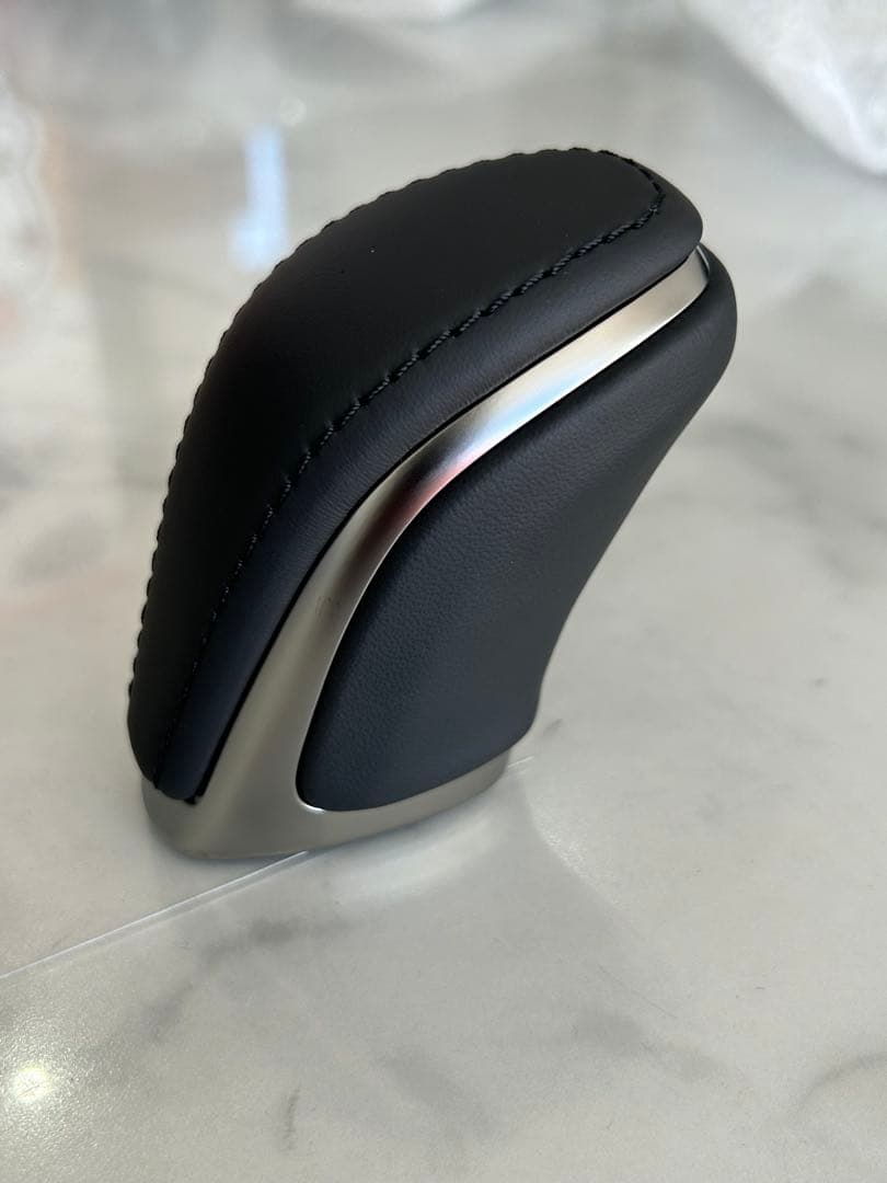 純正・新品　LEXUS　本革シフトノブ　40アルファード ヴォクシー　シエンタ