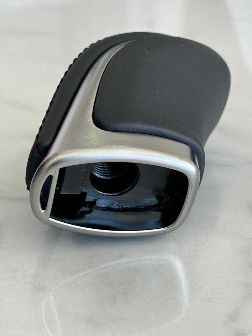 純正・新品　LEXUS　本革シフトノブ　40アルファード ヴォクシー　シエンタ