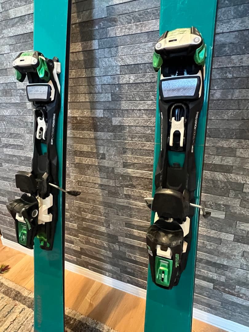 Vector Glide AVENTURA アベントゥーラ 185