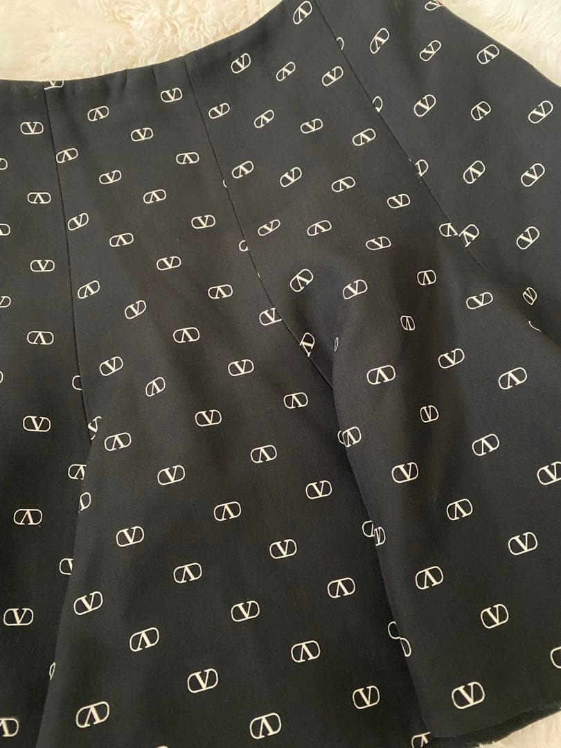 み*く様 【正規品】 valentinoスカート