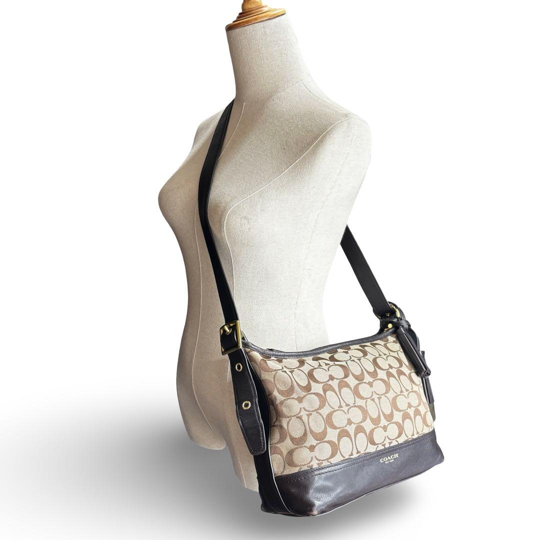 【美品】コーチ　ショルダーバッグ　シグネチャー　レザー　キャンバス　フリンジ