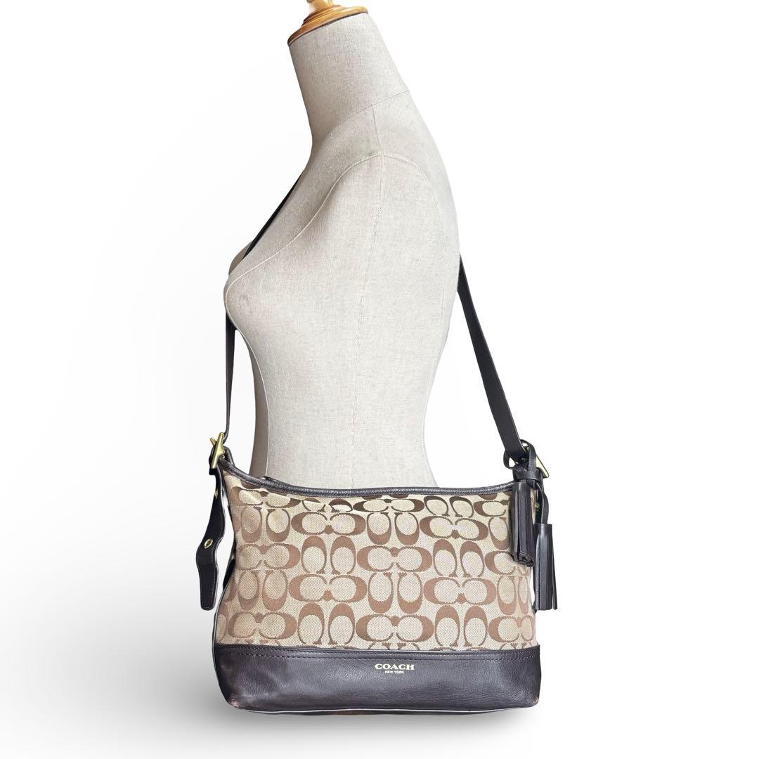 【美品】コーチ　ショルダーバッグ　シグネチャー　レザー　キャンバス　フリンジ