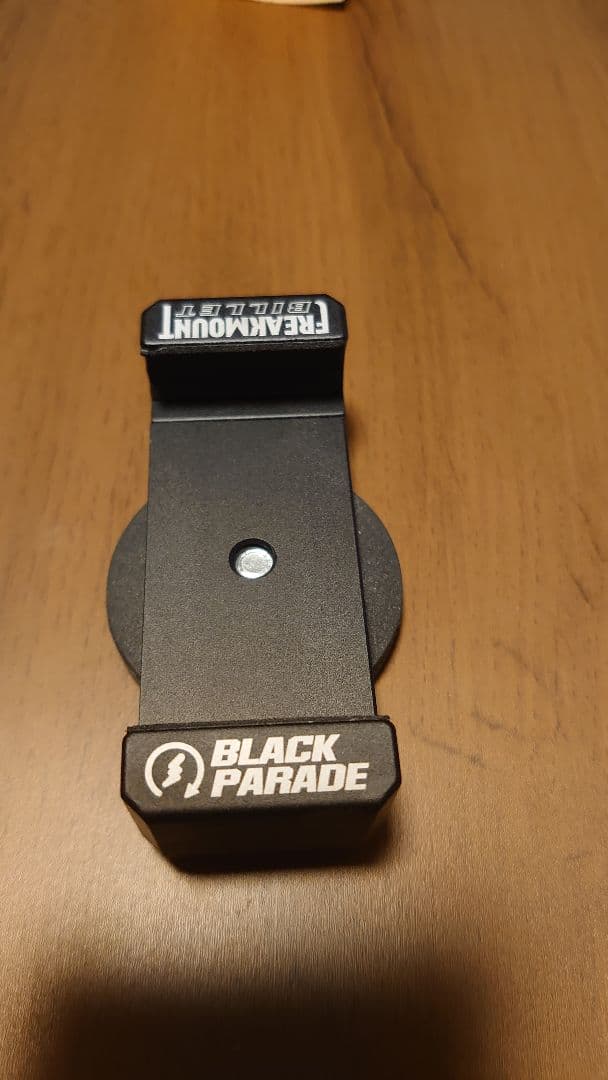 T*O様 ブラックパレードとFreakmountコラボ商品 マグネット式電話ホル