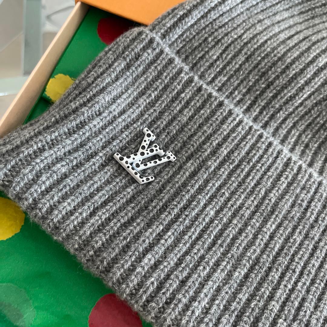 草間彌生コラボ　ニット　専用