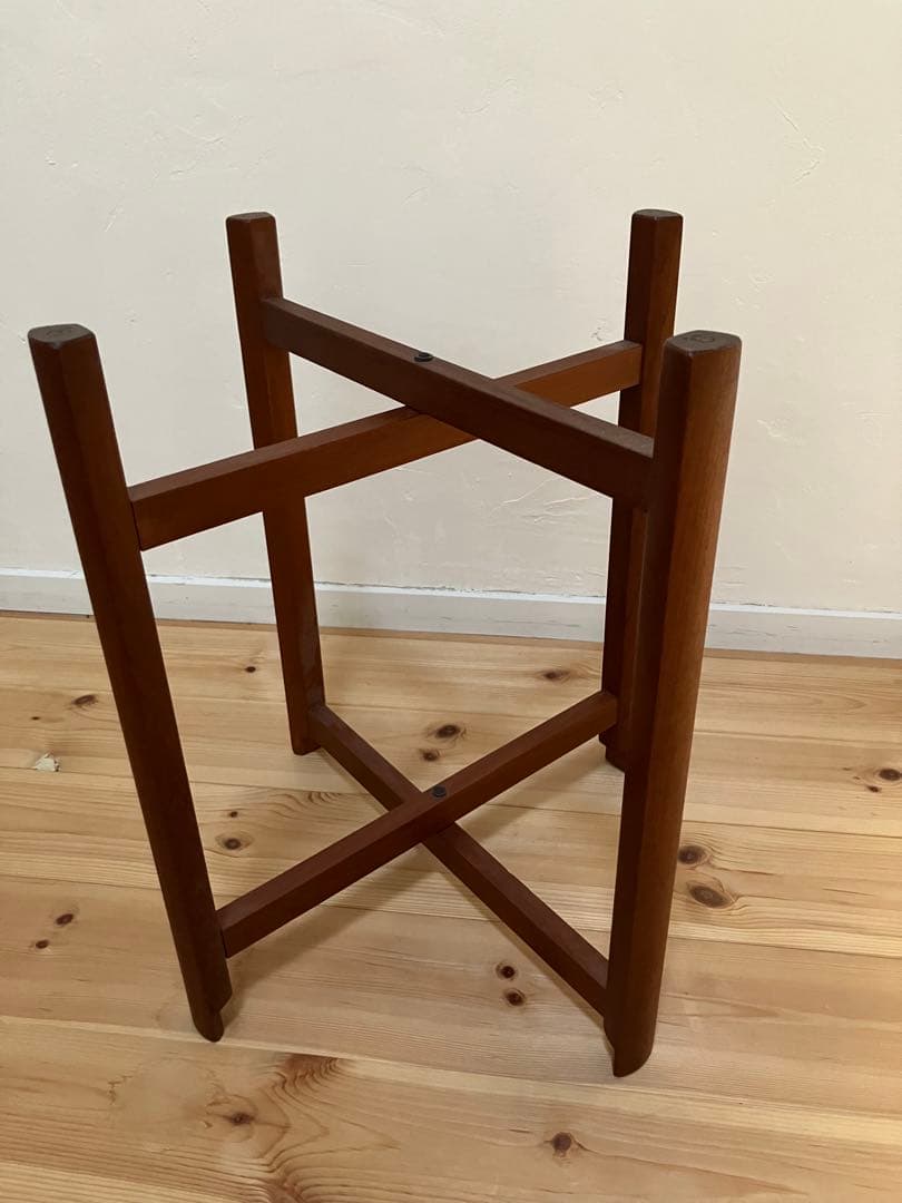 週末セールヴィンテージ　お花の形の折り畳みサイドテーブル　チーク