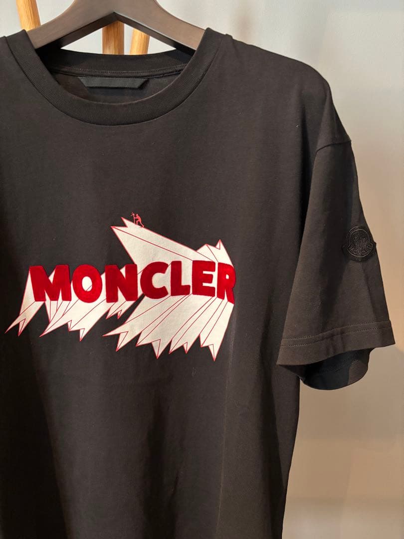 【美品】モンクレール MAGLILA ロゴTシャツ 黒 国内正規品