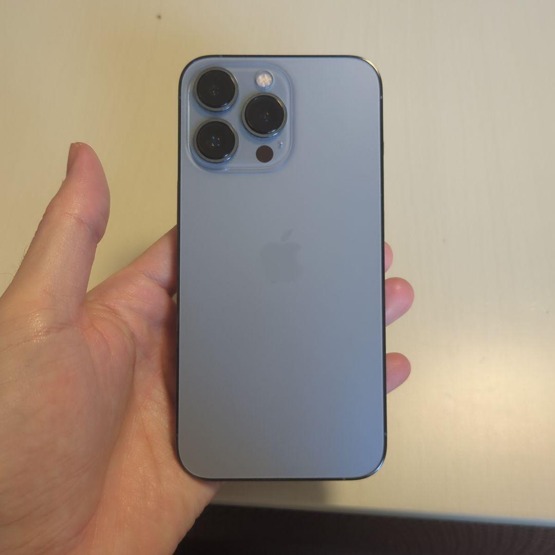 iPhone 13 pro シエラブルー本体 クリアケース付き