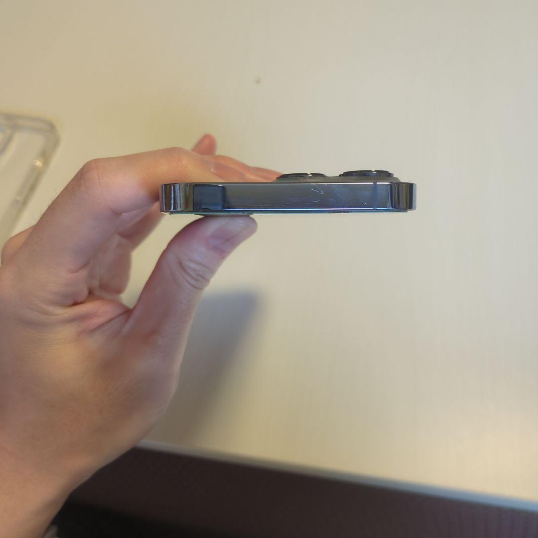 iPhone 13 pro シエラブルー本体 クリアケース付き