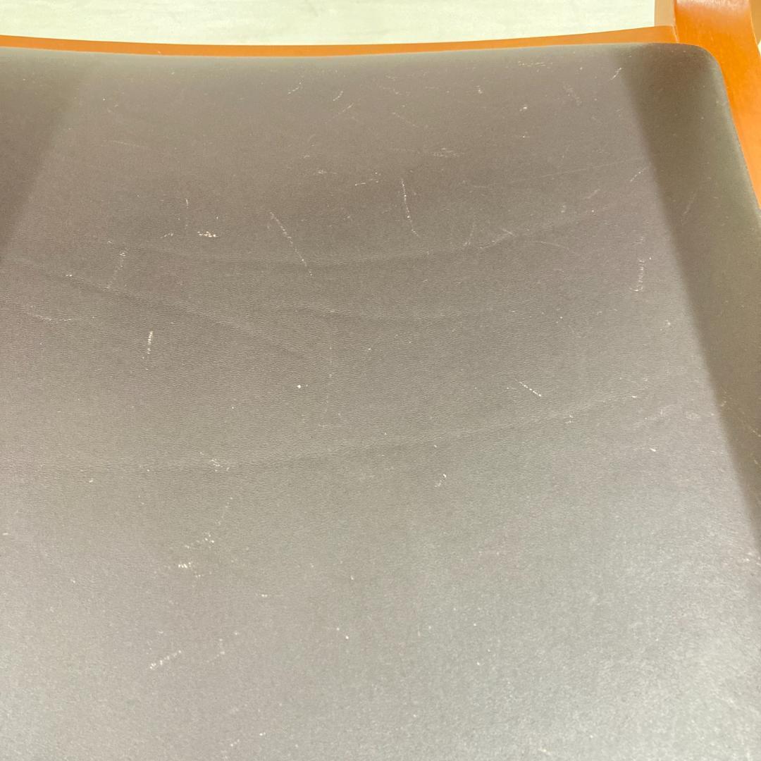 アルフレックス arflex NU ダイニングチェア アームチェア　椅子 A