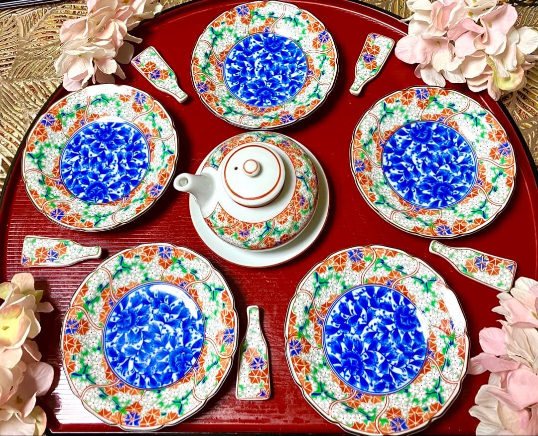 お正月　翔山窯　羽子板皿　小皿　羽子板箸置き　お椀　醤油差し　両面　半月盆付き