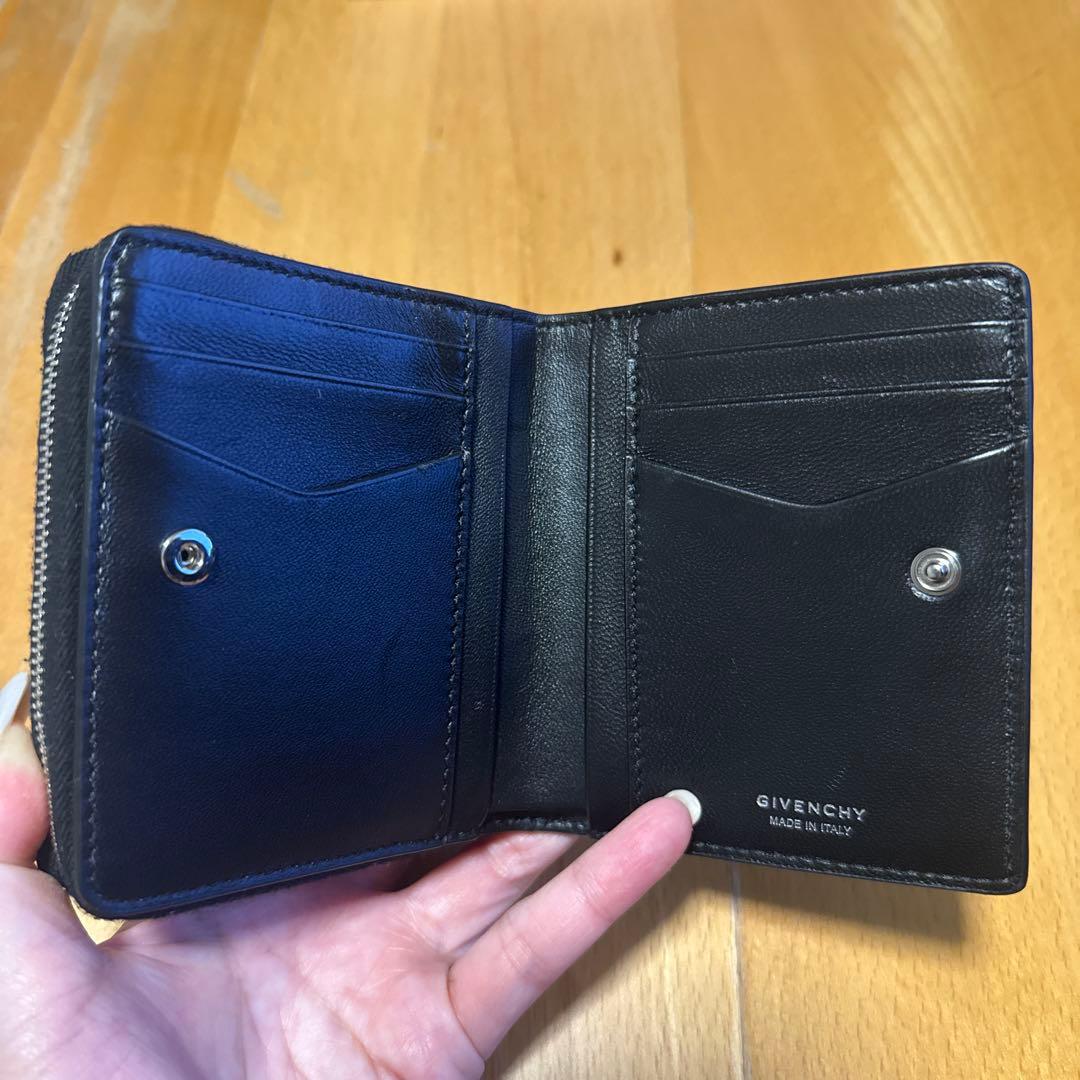 (美品) GIVENCHY カーフレザー 黒 二つ折り財布