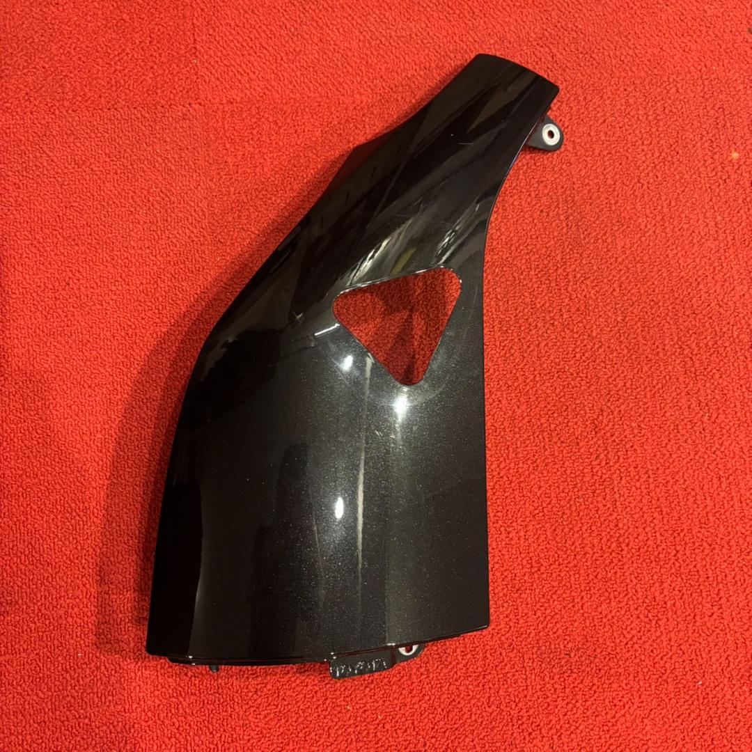 ハイエース　ガッツミラー　コーナーパネルセット　新車外し