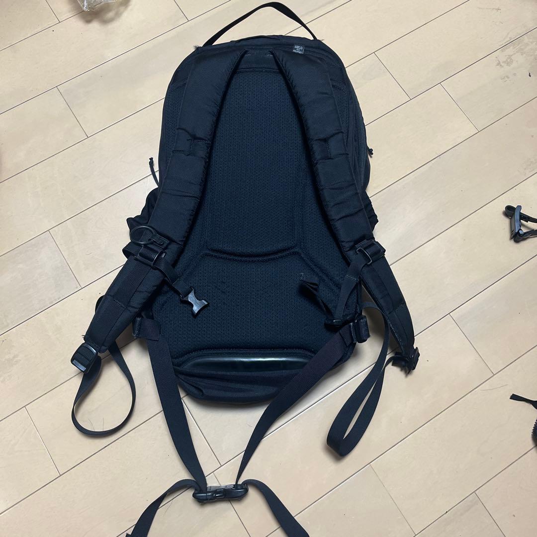ARC'TERYX ブラック バックパック