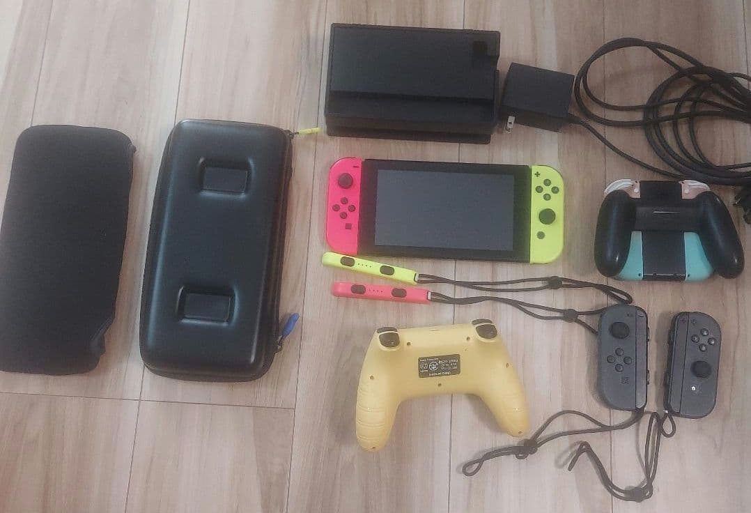 Nintendo Switch 本体　古リモコン付き