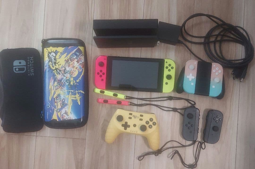 Nintendo Switch 本体　古リモコン付き