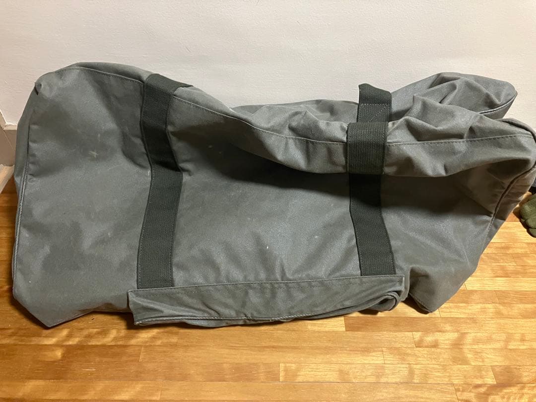 【③】陸上自衛隊 衣のう３型 ボストンバッグ ダッフルバッグ 大型 幌生地