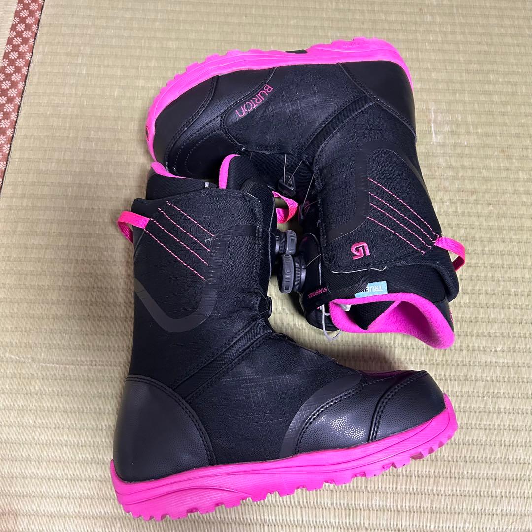 burton◼️バートン ◼️boa◼️ボア◼️足元可愛い◼️着脱簡単◼️23cm◼️ピンク