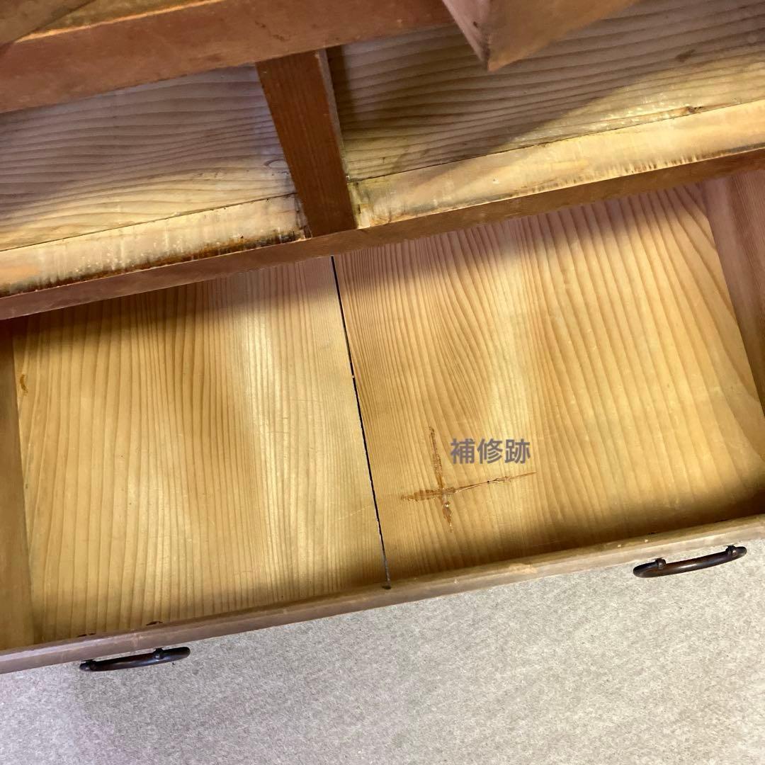 銅の取手金具のレトロなニ段引き出し（ローチェスト）