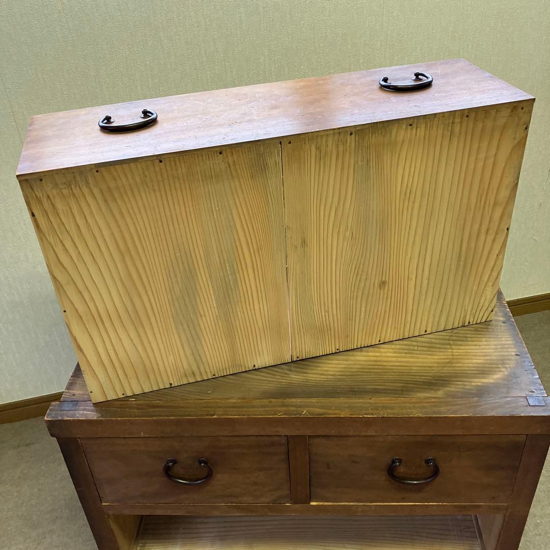 銅の取手金具のレトロなニ段引き出し（ローチェスト）