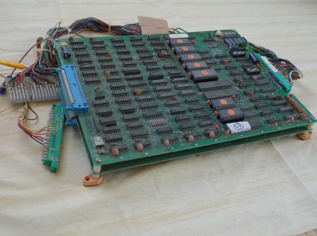 アーケードゲーム基板（状態不明中古品）【No.49】