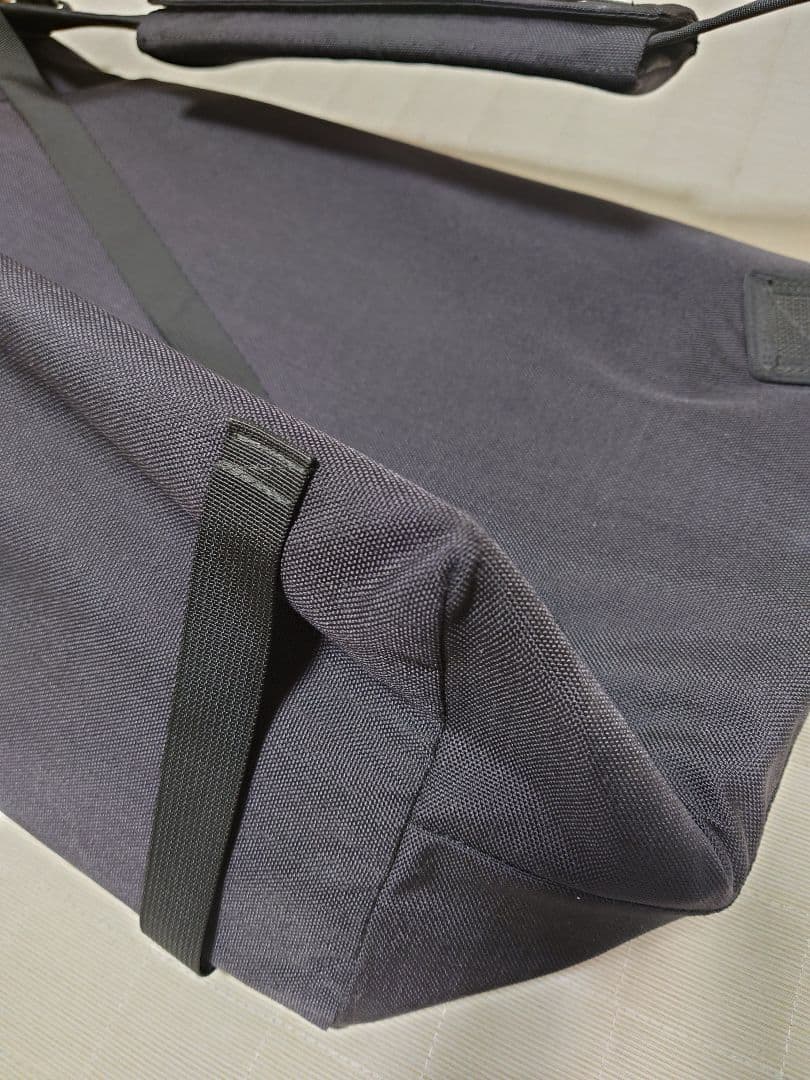 未使用級Under The Weatherアンダーザウェザーメッセンジャーバッグ