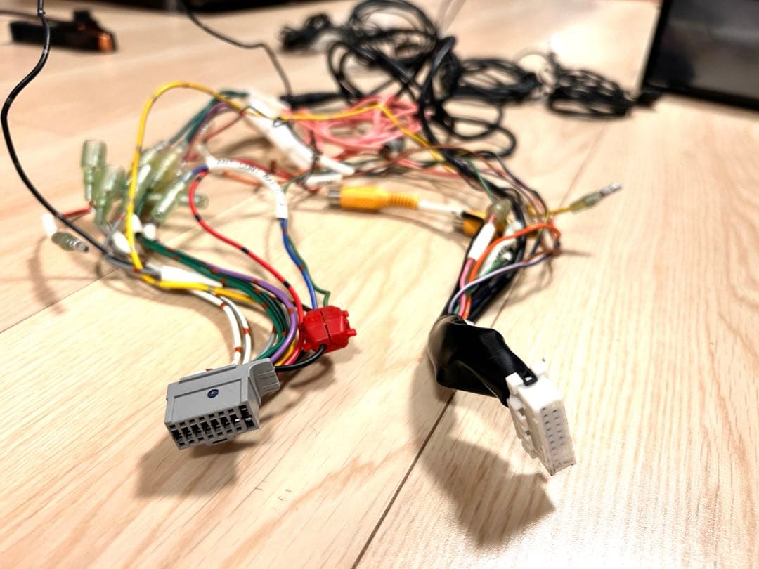 12/31迄値下　訳有 パナソニック ストラーダ 7インチ トヨタ系カプラー付