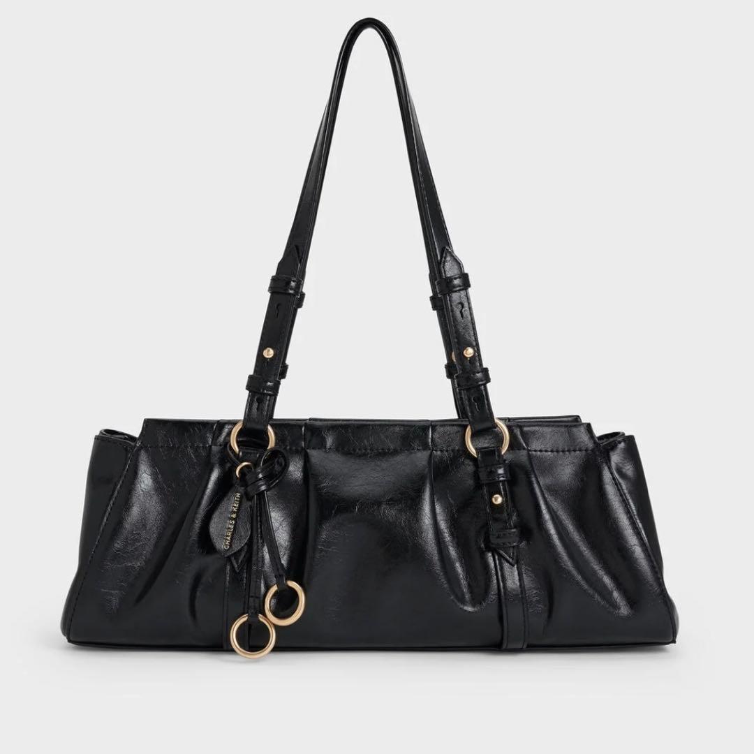 CHARLES & KEITH ショルダーバッグ