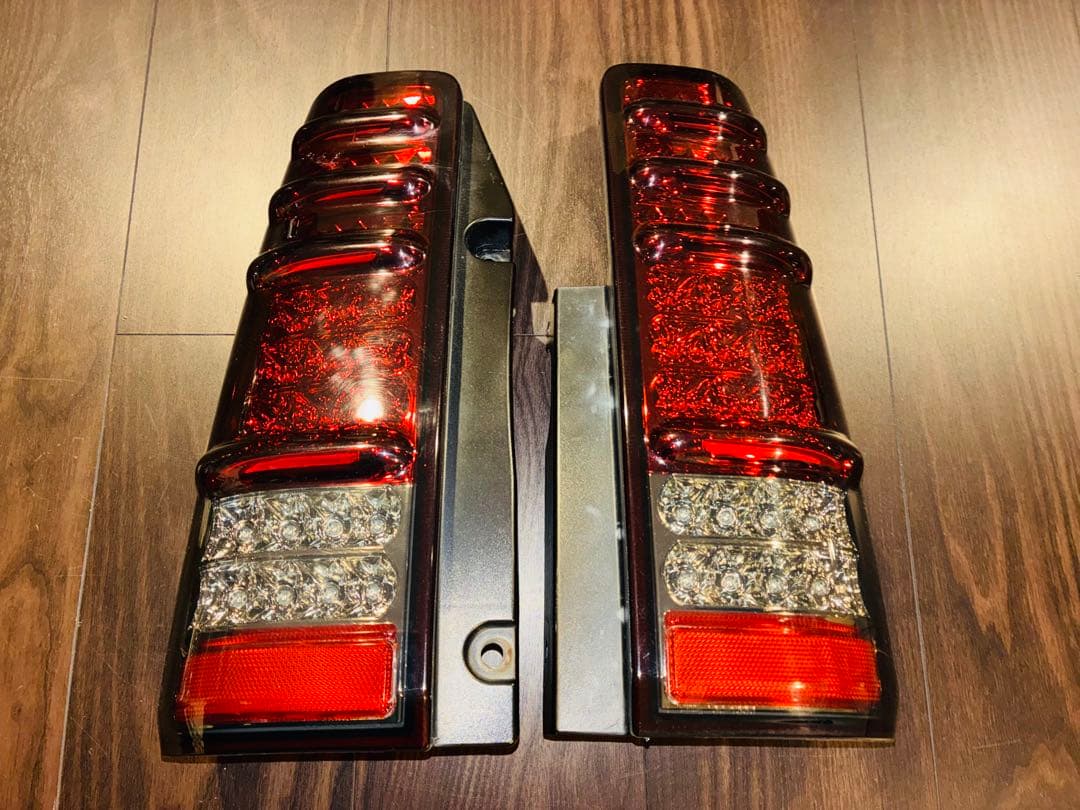 ★ジムニー JB23W 1型-10型 エムブロ サンダーLEDテール 中古品★