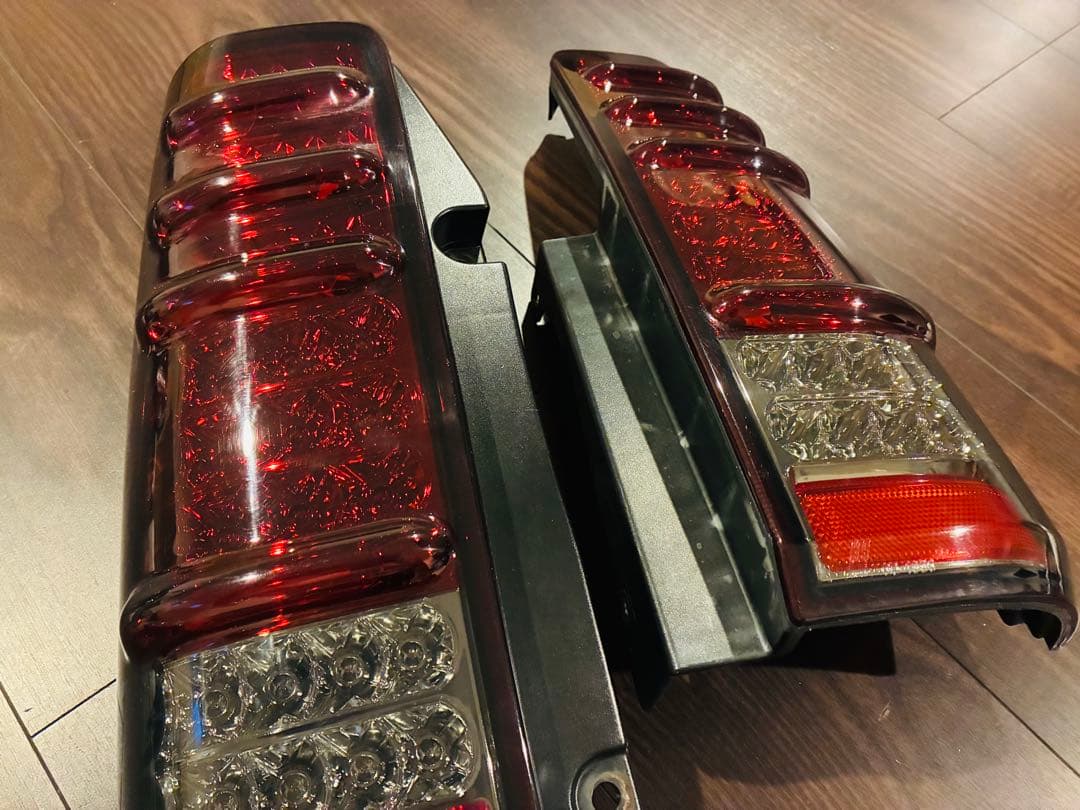 ★ジムニー JB23W 1型-10型 エムブロ サンダーLEDテール 中古品★