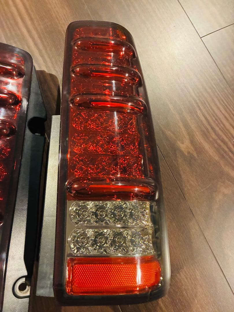 ★ジムニー JB23W 1型-10型 エムブロ サンダーLEDテール 中古品★