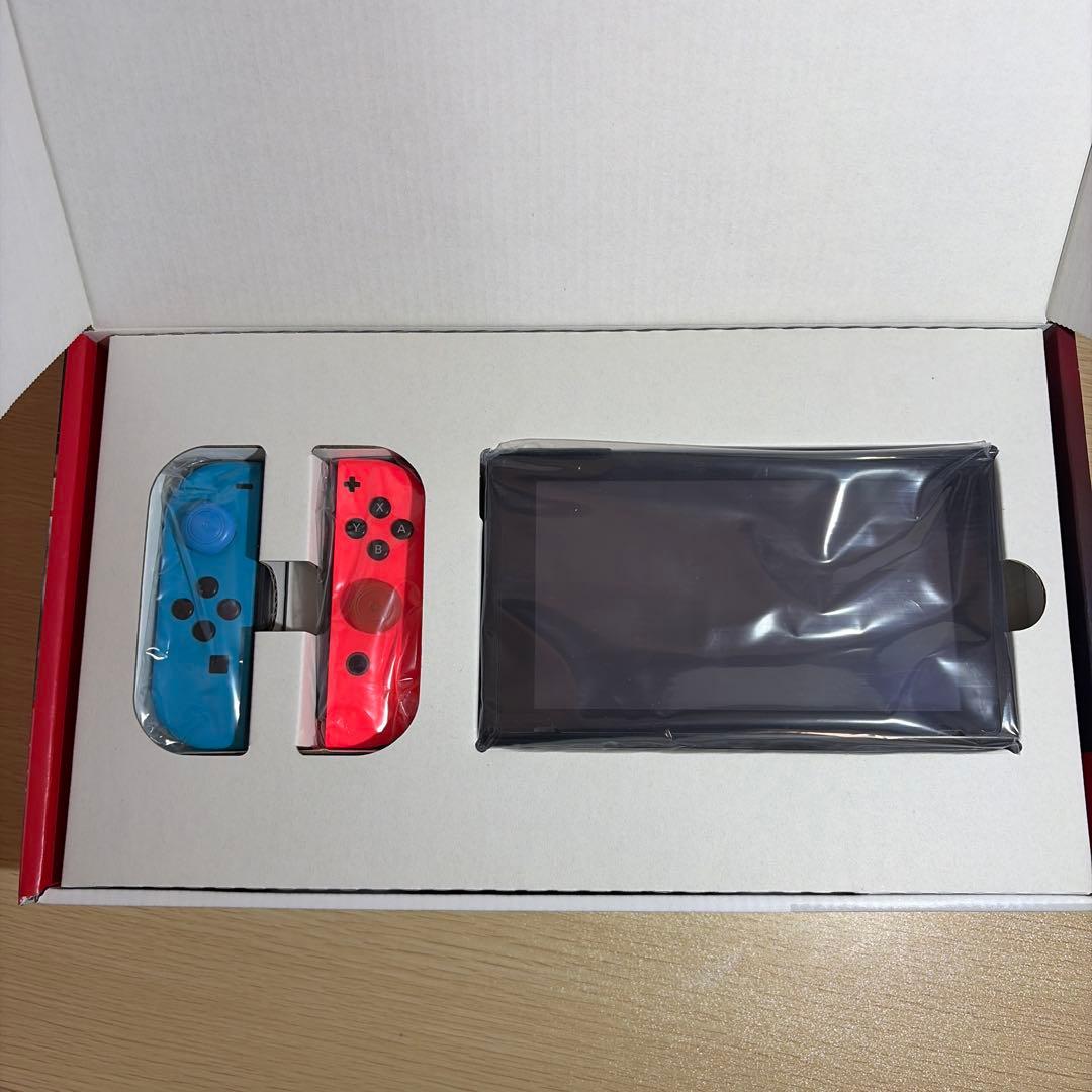 Nintendo Switch 本体 + Joy-Con +MicroSD64G