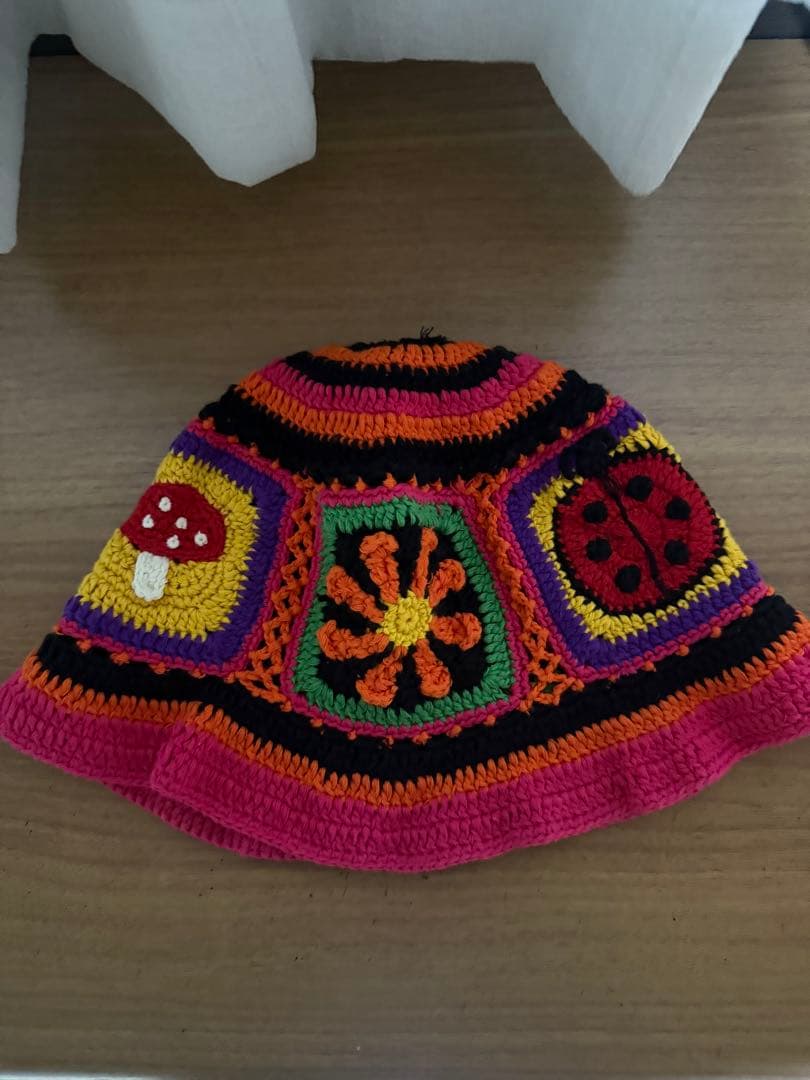 入手困難ヒステリックグラマー SQUARE 手編みバケットハット ヘリン着用