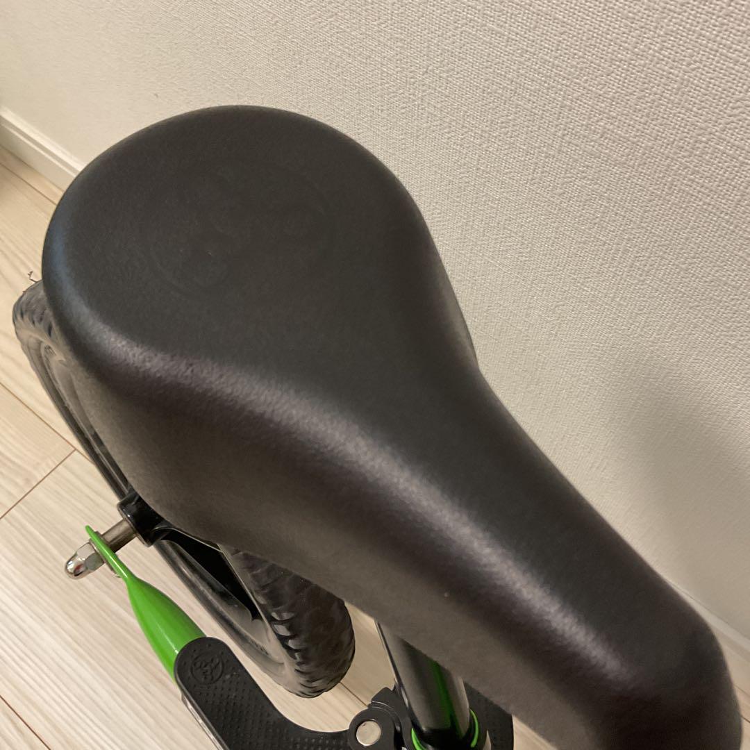 STRIDER バランスバイク ランニングバイク　グリーン　緑 12インチ