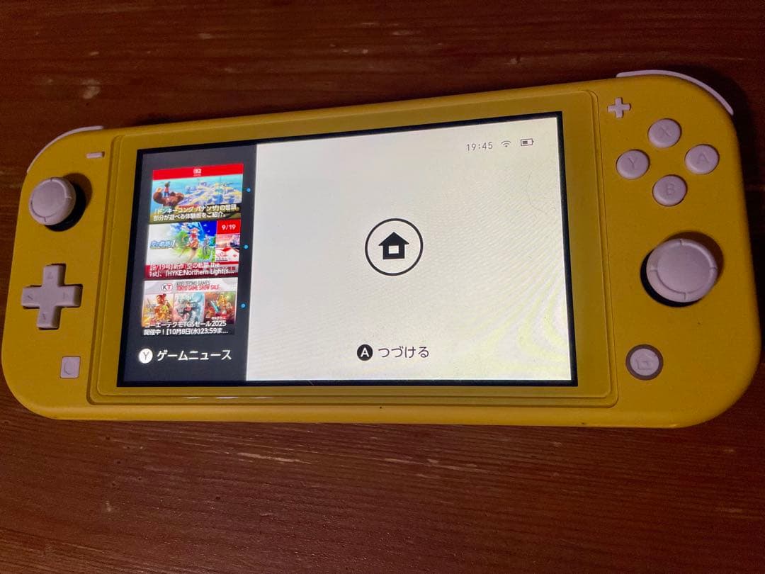 ［美品］Nintendo Switch Lite イエロー 本体 充電器
