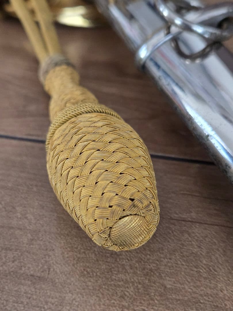 日本陸軍　実物　美品　将校サーベル/模造刀身入り　刀緒付き