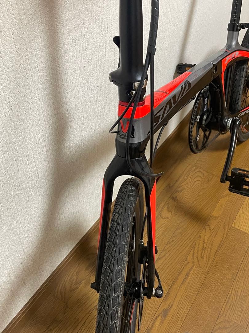 折りたたみカーボン製自転車 SAVA Z1 油圧ディスクブレーキ 写真変更有り