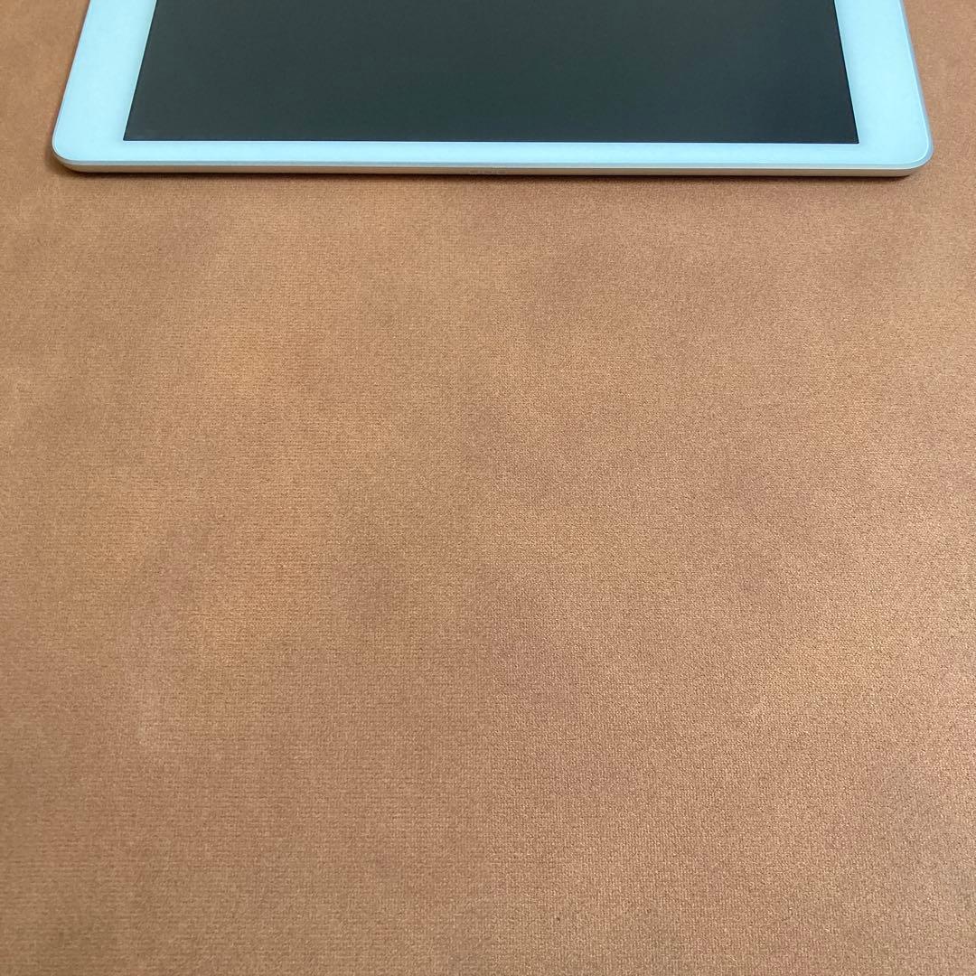 567 外観美品☆電池最良好☆iPad8 第8世代 32GB SIMフリー☆
