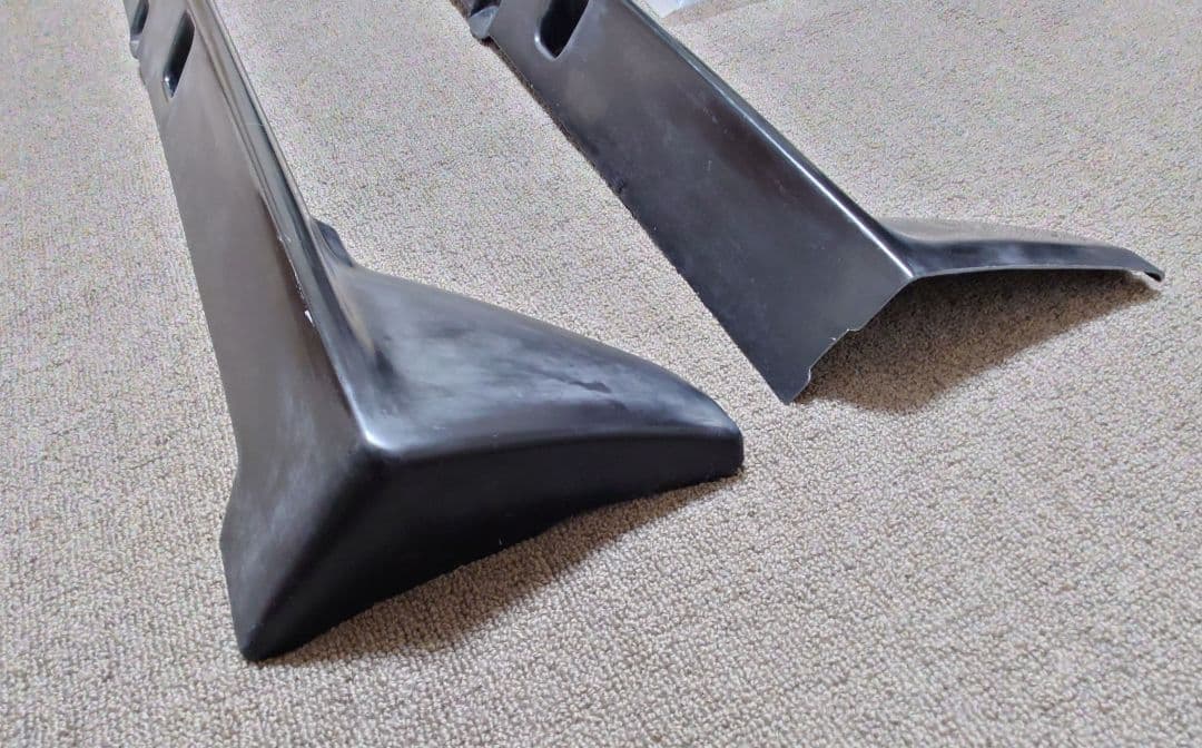 インパルス製 AE86用純正タイプFRPサイドステップ