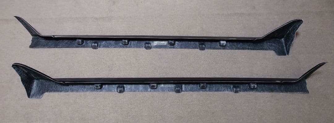 インパルス製 AE86用純正タイプFRPサイドステップ