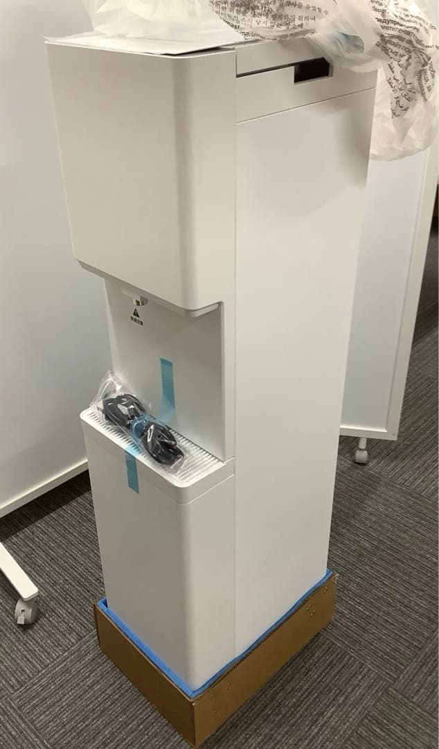 【新品】しずくりあ ウォーターサーバー MMT-100WH Skitto（★）