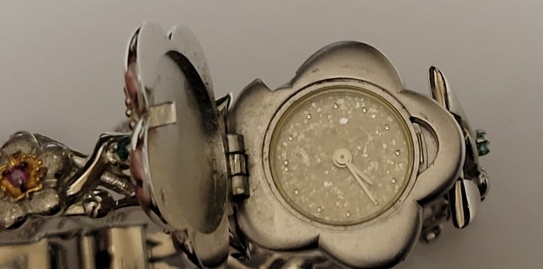 【ジャンク品】yvelyne ponnau イヴリーヌ ポノー 腕時計