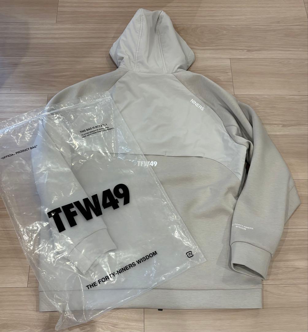 未使用　TFW49 ゴルフウェア